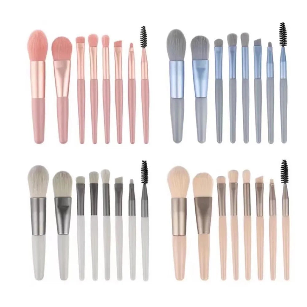Kit com 8 Pincéis de Maquiagem com Estojo Transparente